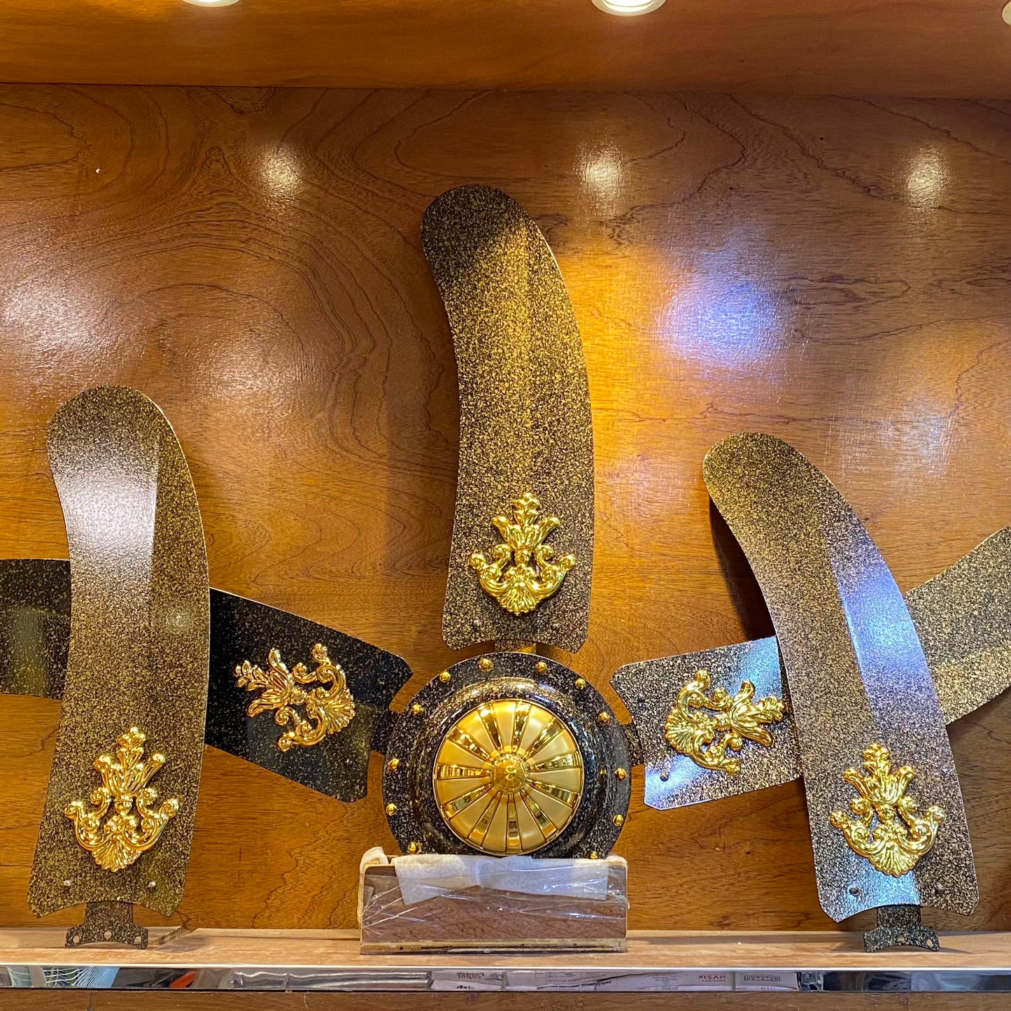 56" Inch Pakistani 5 Blades Golden Chittah